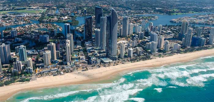 Пляж Surfers Paradise в Городе Gold Coast, Австралия
