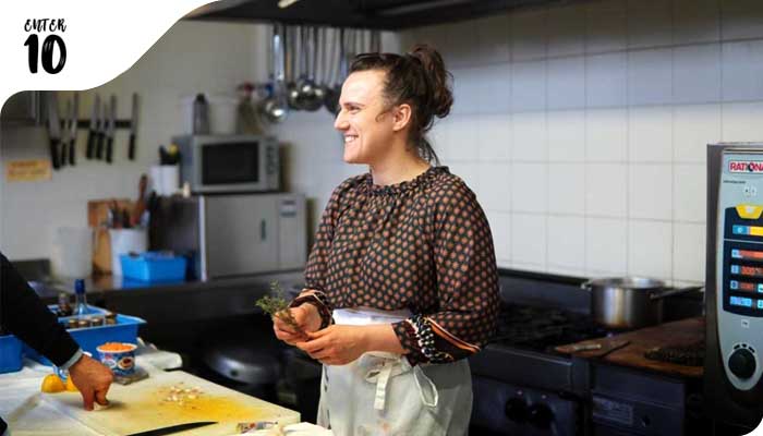 Этот итальянский шеф-повар преподает в Instagram кулинарные курсы традиционных тосканских блюд