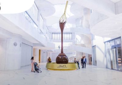 Музей, с крупнейшим в мире шоколадным фонтаном открылся в Цюрихе