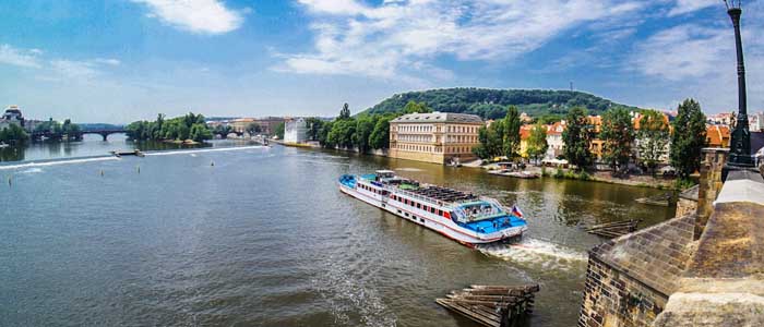 Спланированный отдых в Праге на Круизе по реке Втлава
