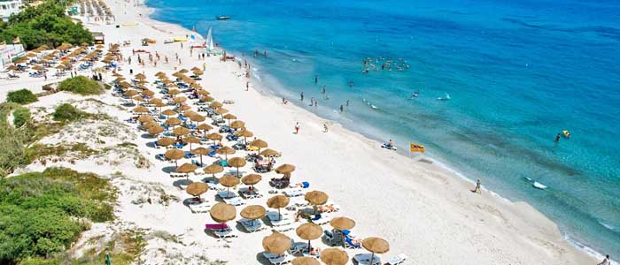 Отдых в Тунисе в 2019 году, отдохните в новых курортных отелях с огромной чистой береговой линией.