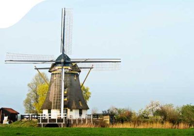 Классическая голландская ветряная мельница доступна на Airbnb
